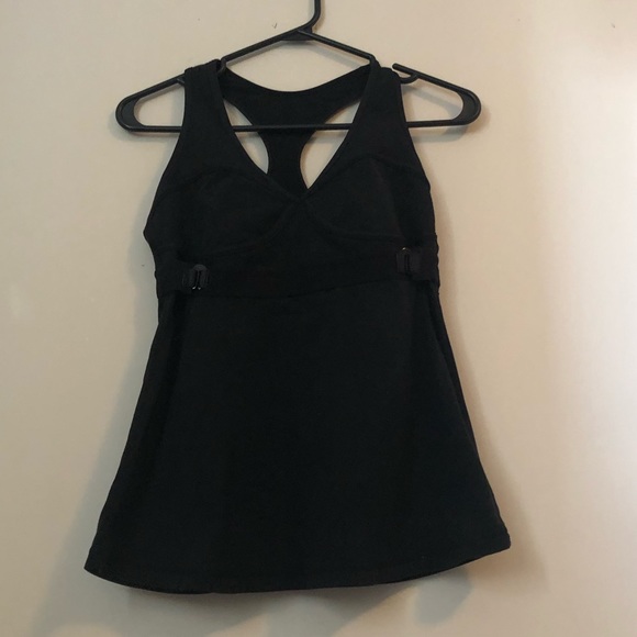 Lululemon black top